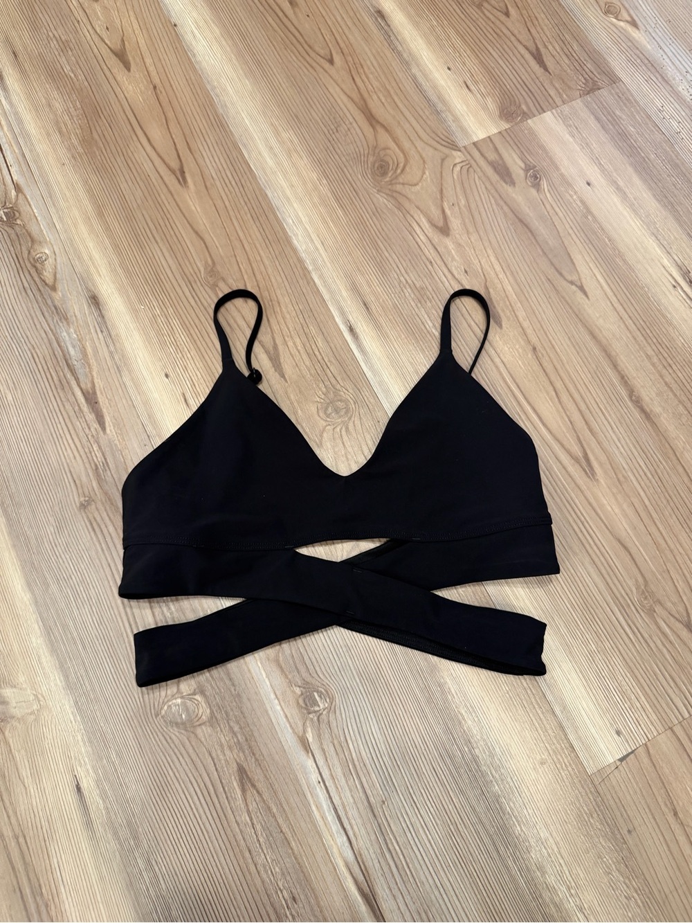 EUC Lululemon Still Now Bra-Black-Size 6
